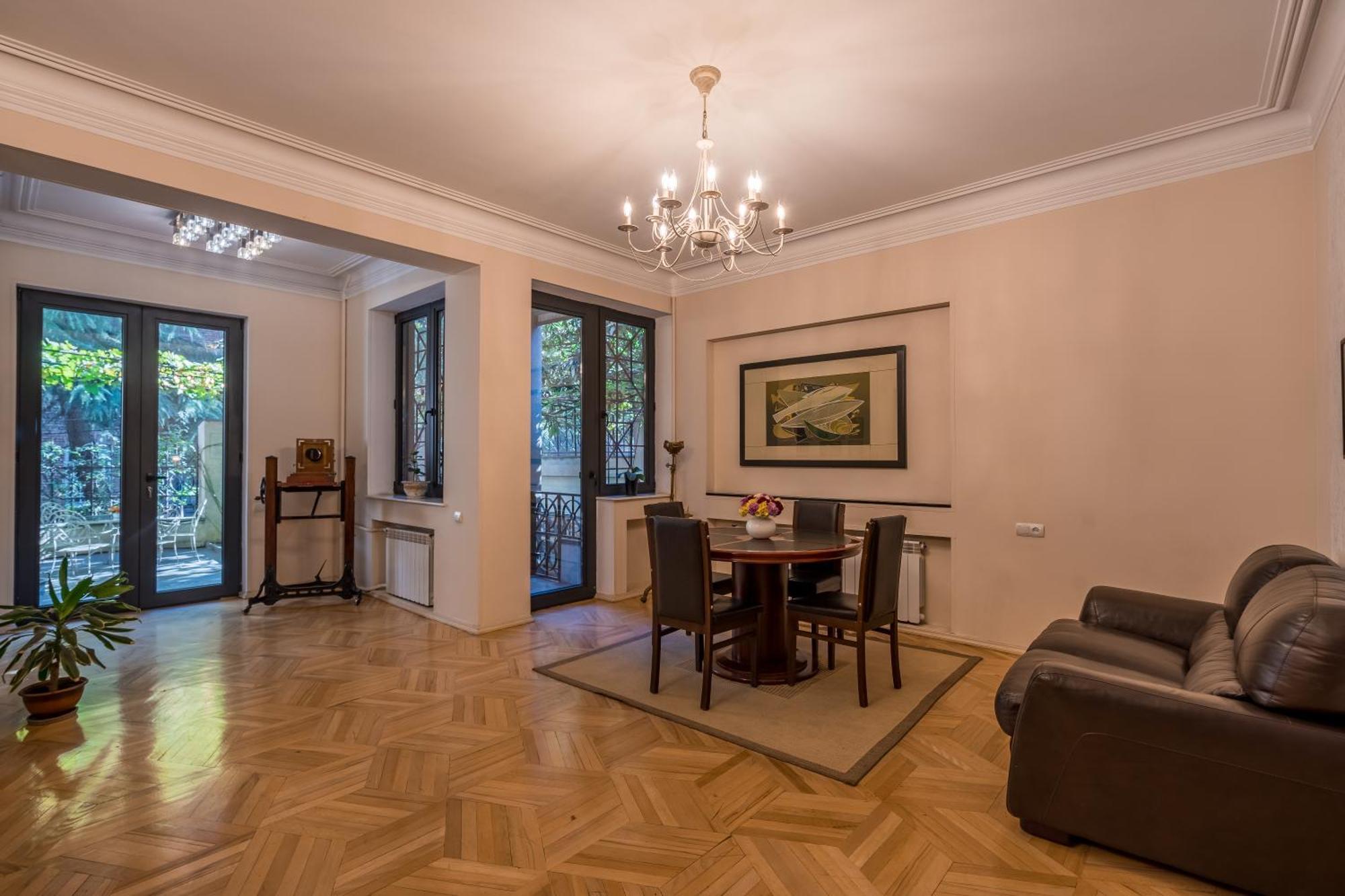Iliani Hotel Tbilisi Bagian luar foto